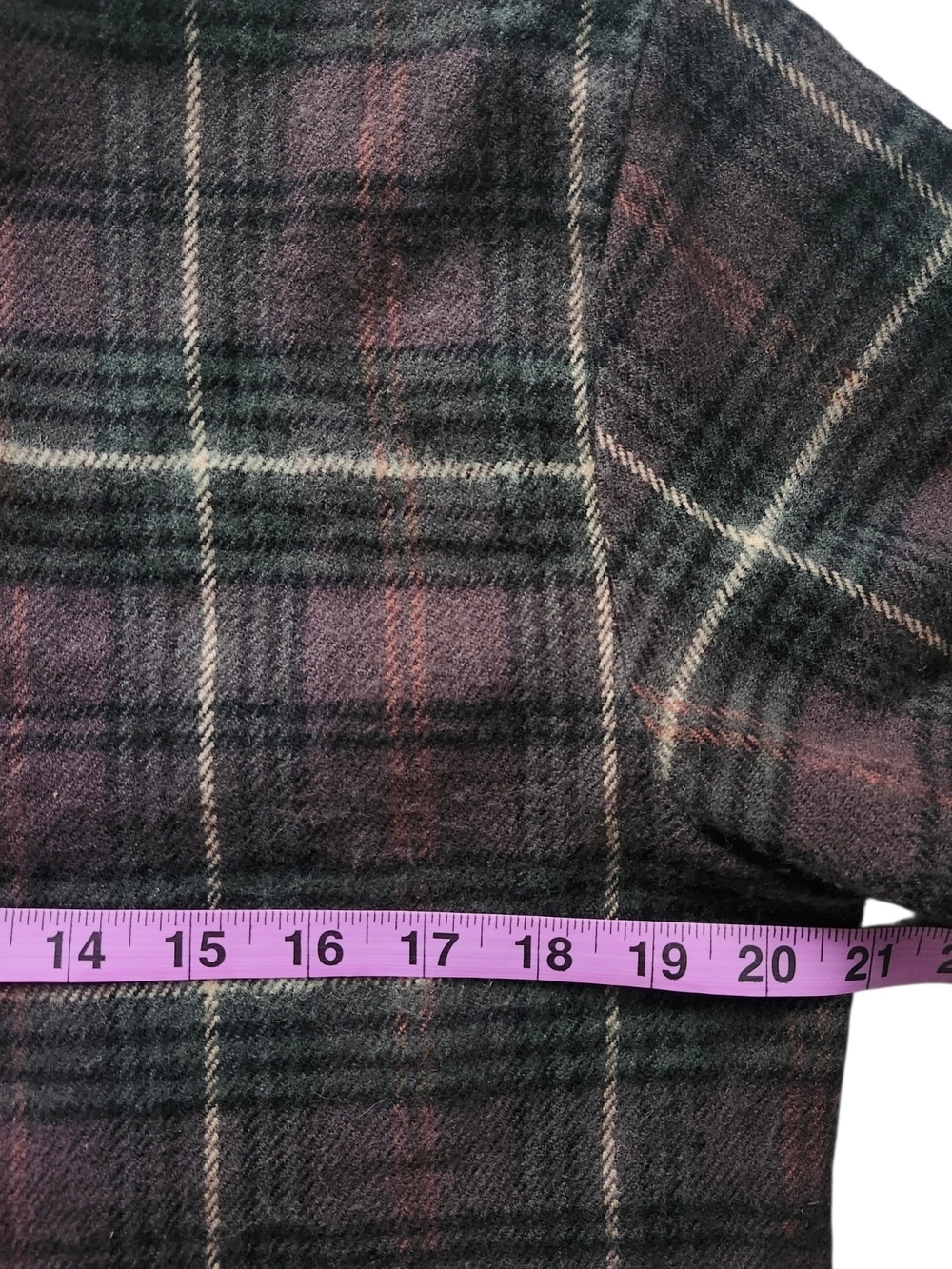 Au Coton Plaid Zip-Up Jacket | Made in Canada - Picture 6 of 7